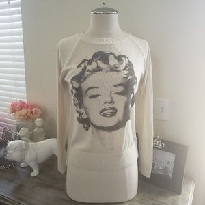 Marilyn Manroe Top Size Small